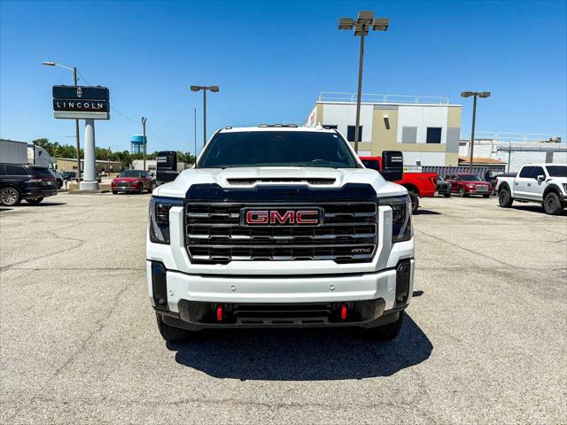 2025 GMC Sierra 2500HD 4WD Crew Cab Standard Bed AT4