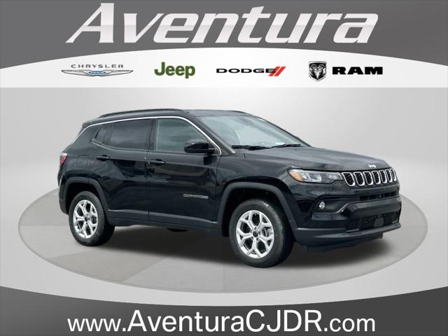2025 Jeep Compass COMPASS LATITUDE 4X4