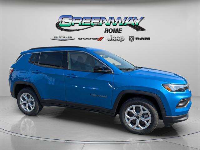 2025 Jeep Compass COMPASS LATITUDE 4X4