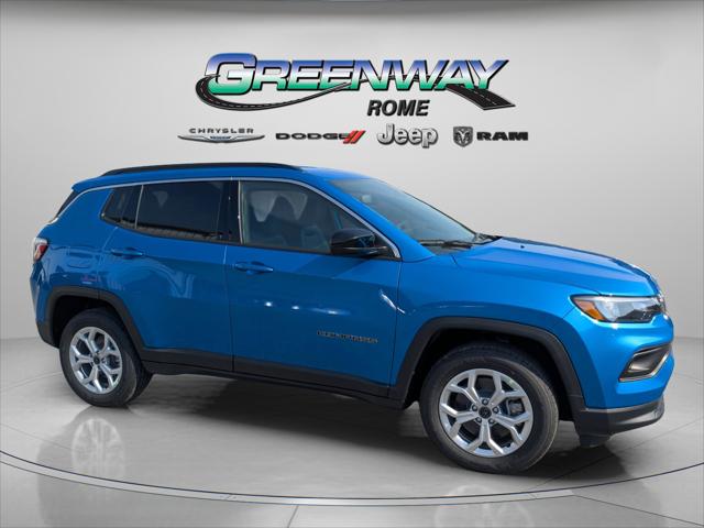 2025 Jeep Compass COMPASS LATITUDE 4X4