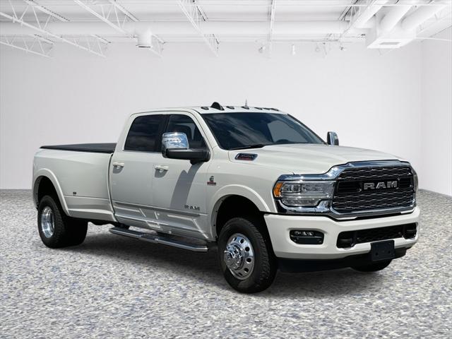2023 RAM 3500 Limited Crew Cab 4x4 8 Box
