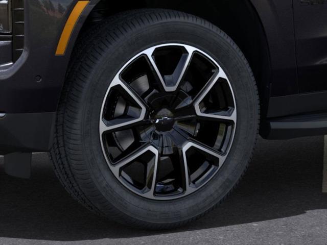 2025 Chevrolet Suburban 4WD RST