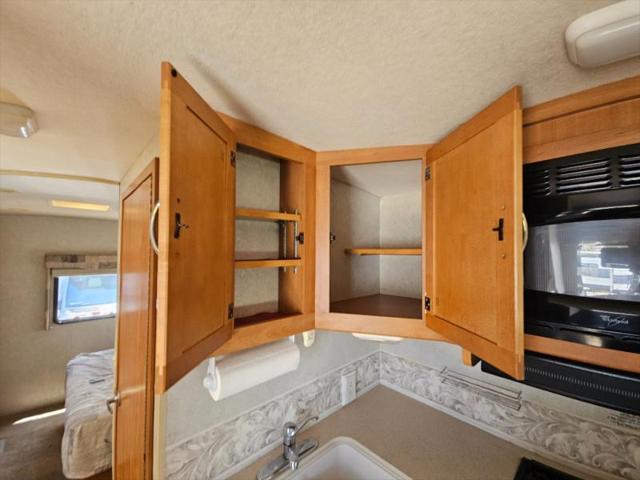 2006 Ford E-450 Cutaway Unknown