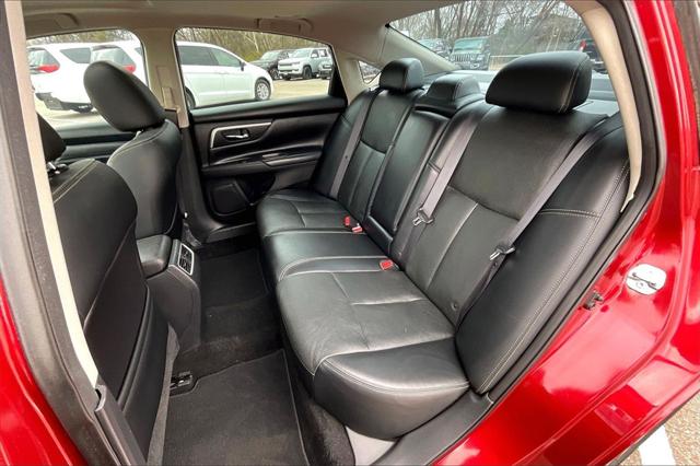 Used 2016 Nissan Altima For Sale in Olive Branch, MS