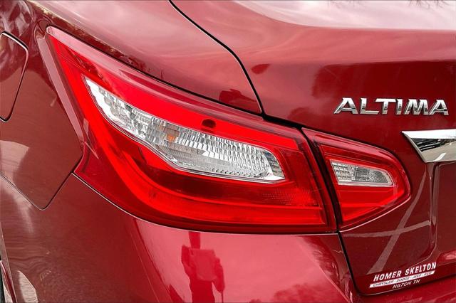 Used 2016 Nissan Altima For Sale in Olive Branch, MS