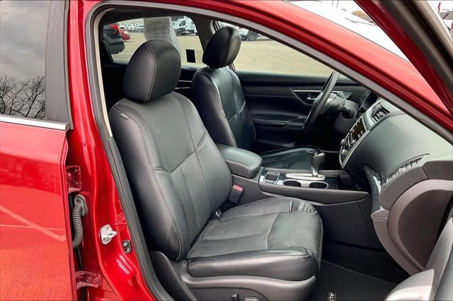 Used 2016 Nissan Altima For Sale in Olive Branch, MS