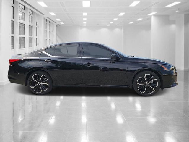 2025 Nissan Altima SR FWD