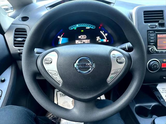 2016 Nissan LEAF S