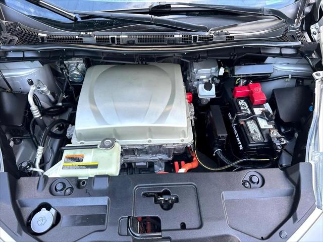 2016 Nissan LEAF S