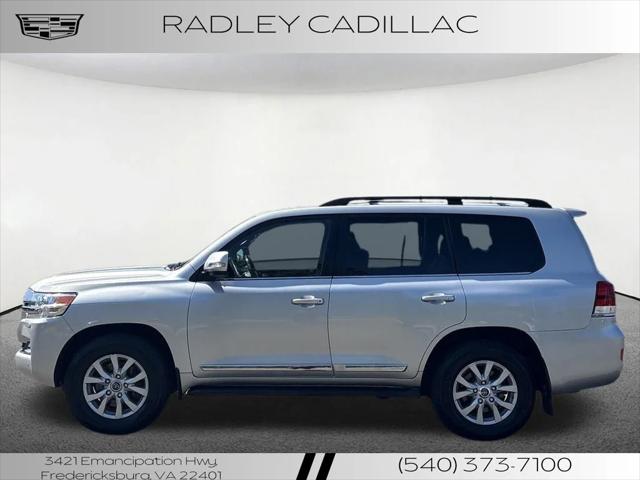 2019 Toyota Land Cruiser V8