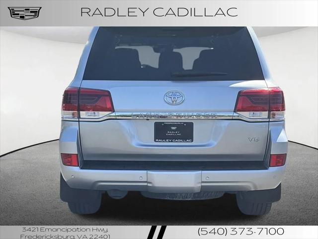 2019 Toyota Land Cruiser V8