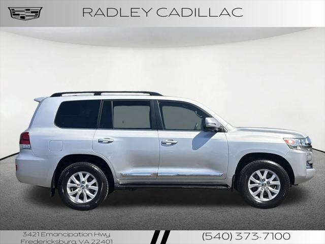 2019 Toyota Land Cruiser V8