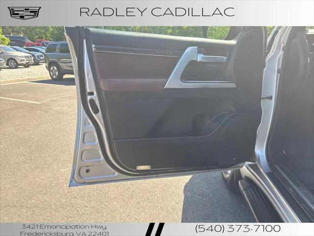 2019 Toyota Land Cruiser V8