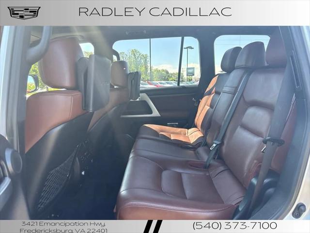 2019 Toyota Land Cruiser V8