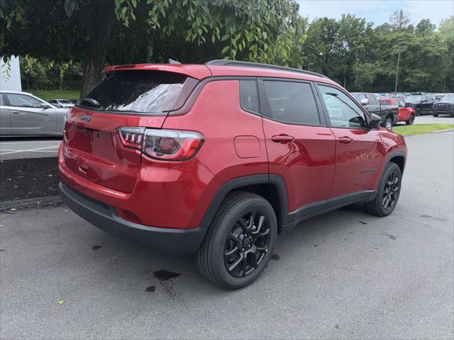 2025 Jeep Compass COMPASS LATITUDE 4X4