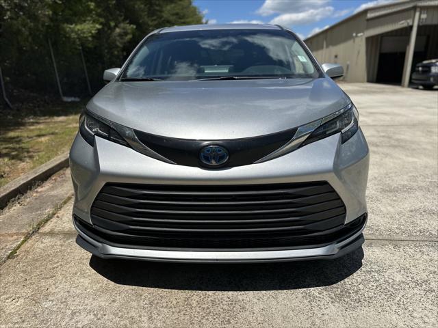 2021 Toyota Sienna LE
