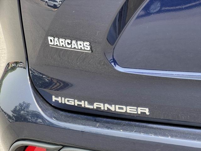 2022 Toyota Highlander Hybrid LE