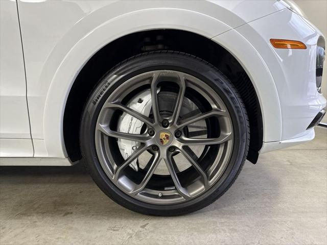 2023 Porsche Cayenne Turbo