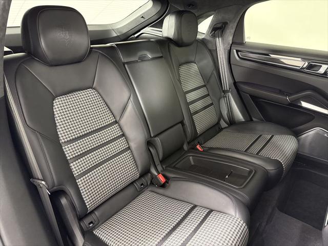 2023 Porsche Cayenne Turbo