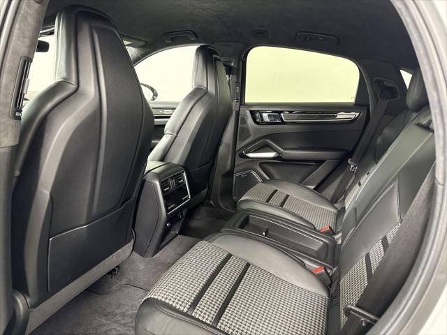2023 Porsche Cayenne Turbo