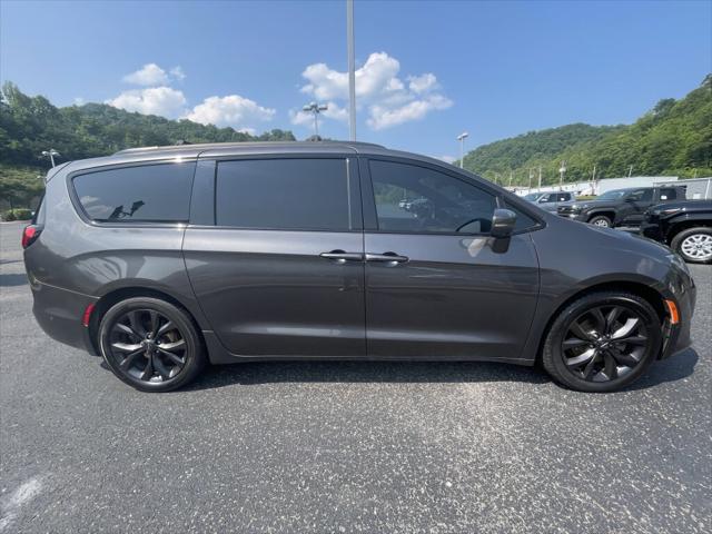 Used 2019 Chrysler Pacifica For Sale in Pikeville, KY