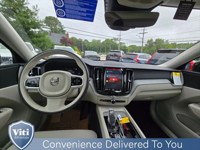 2025 Volvo XC60 Plug-In Hybrid T8 Plus