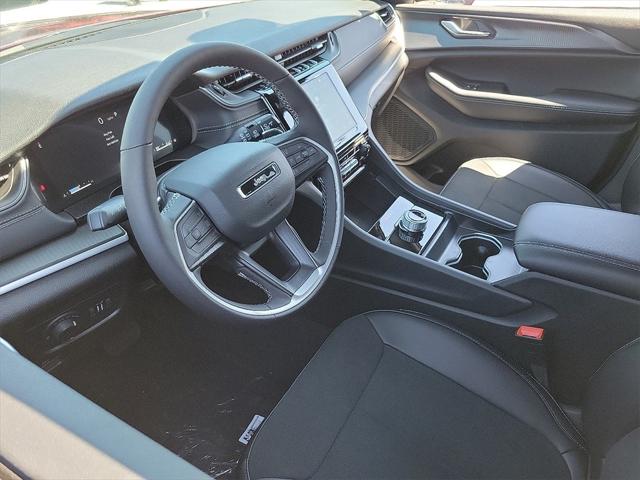 2025 Jeep Grand Cherokee GRAND CHEROKEE ALTITUDE 4X4