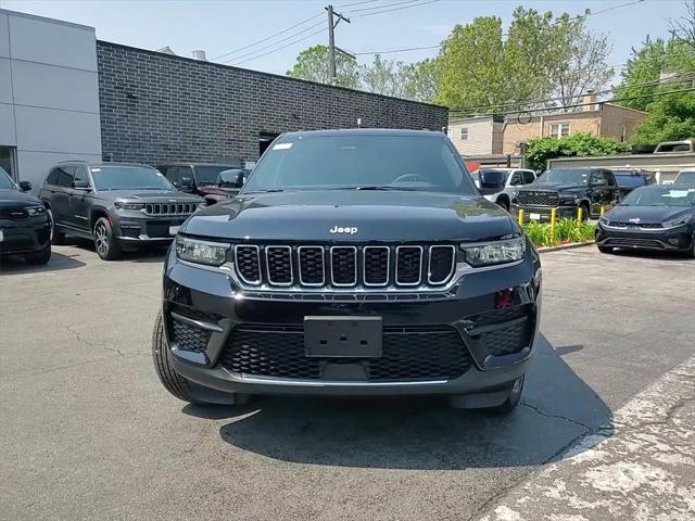 2025 Jeep Grand Cherokee GRAND CHEROKEE LAREDO X 4X4