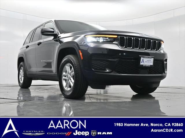 2025 Jeep Grand Cherokee GRAND CHEROKEE LAREDO 4X2