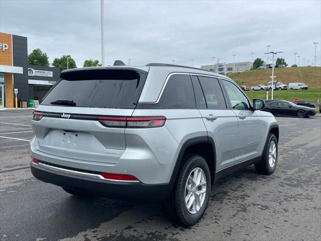 2025 Jeep Grand Cherokee GRAND CHEROKEE LAREDO X 4X4