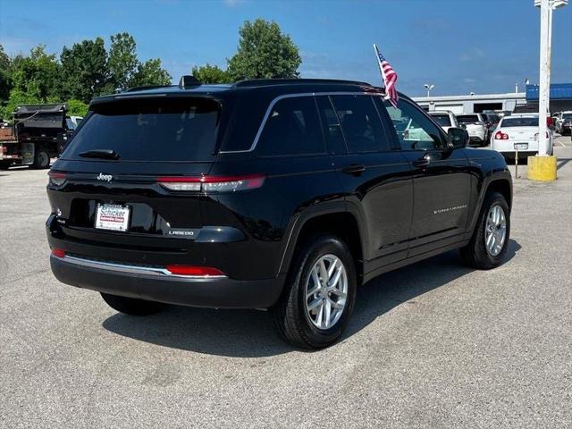 2025 Jeep Grand Cherokee GRAND CHEROKEE LAREDO X 4X4