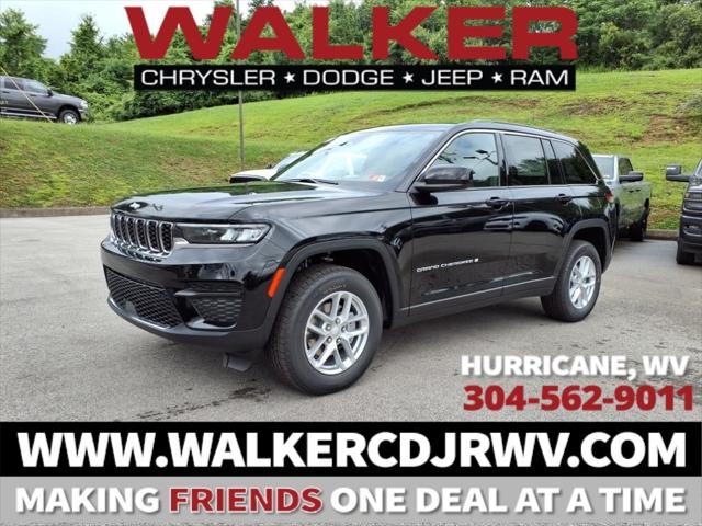 2025 Jeep Grand Cherokee GRAND CHEROKEE LAREDO X 4X4