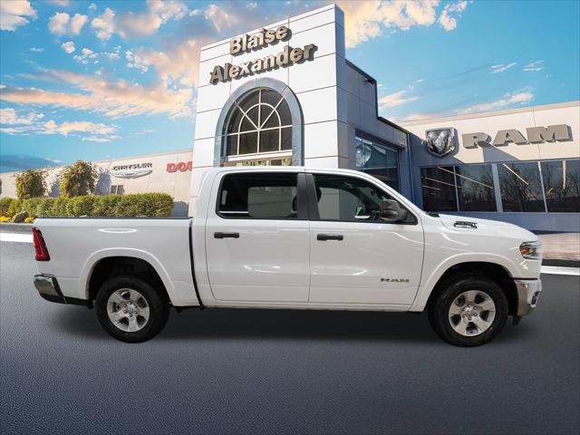 2025 RAM Ram 1500 RAM 1500 BIG HORN CREW CAB 4X4 57 BOX