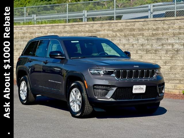 2025 Jeep Grand Cherokee GRAND CHEROKEE LAREDO X 4X4