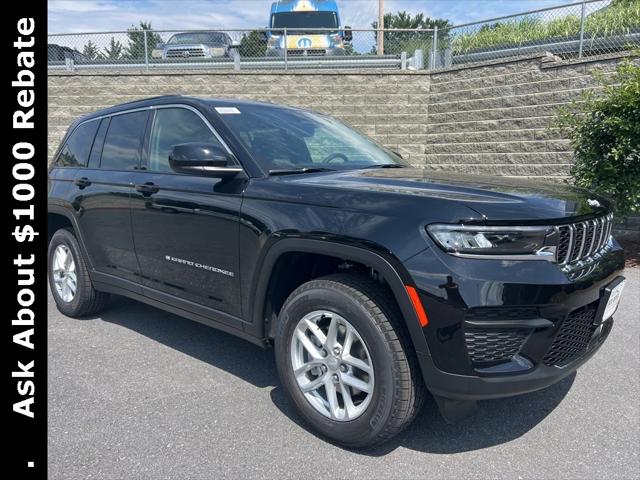 2025 Jeep Grand Cherokee GRAND CHEROKEE LAREDO X 4X4