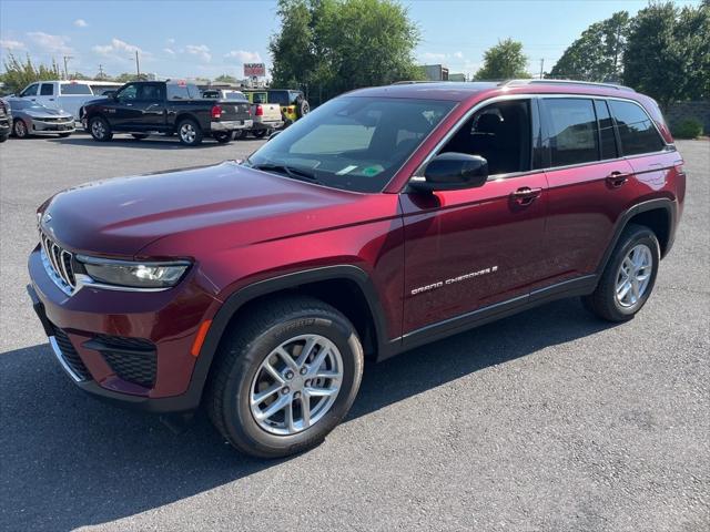 2025 Jeep Grand Cherokee GRAND CHEROKEE LAREDO X 4X4