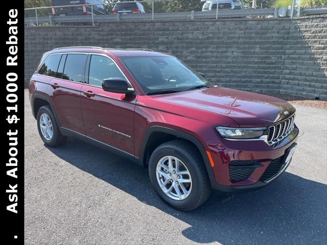 2025 Jeep Grand Cherokee GRAND CHEROKEE LAREDO X 4X4