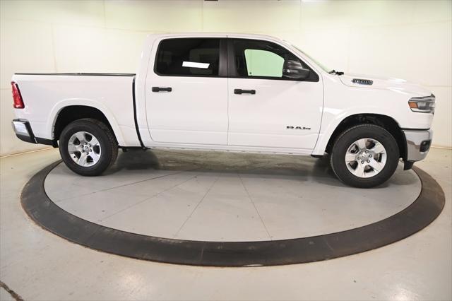 2025 RAM Ram 1500 RAM 1500 LONE STAR CREW CAB 4X4 57 BOX
