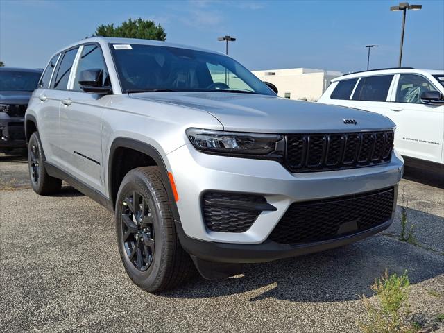 2025 Jeep Grand Cherokee GRAND CHEROKEE ALTITUDE 4X4