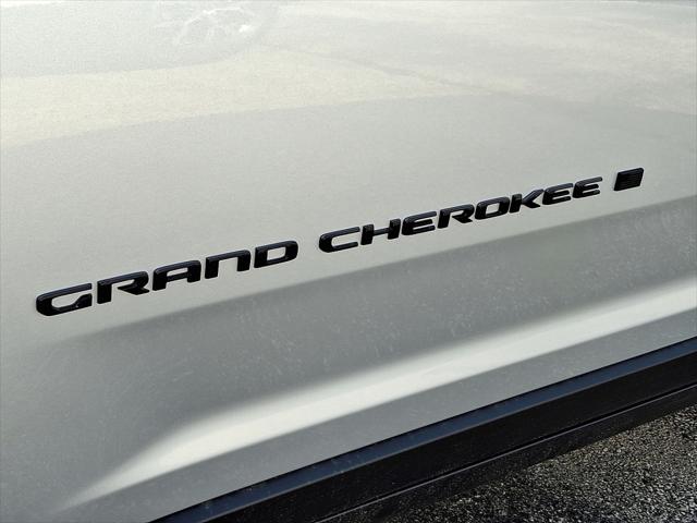 2025 Jeep Grand Cherokee GRAND CHEROKEE ALTITUDE 4X4