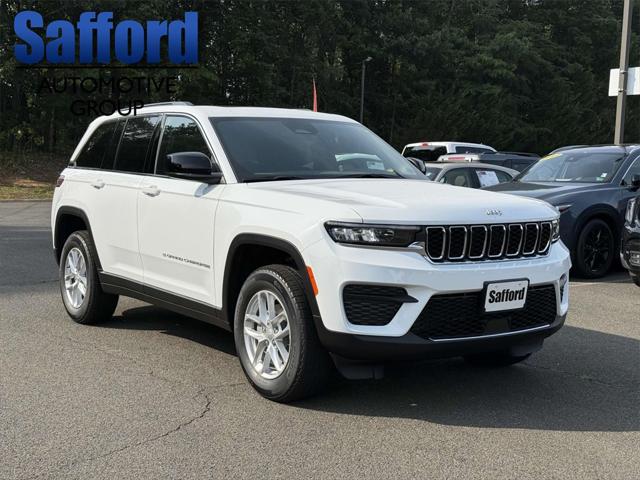 2025 Jeep Grand Cherokee GRAND CHEROKEE LAREDO X 4X4