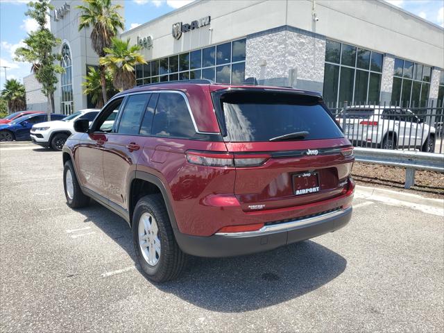 2025 Jeep Grand Cherokee GRAND CHEROKEE LAREDO 4X2