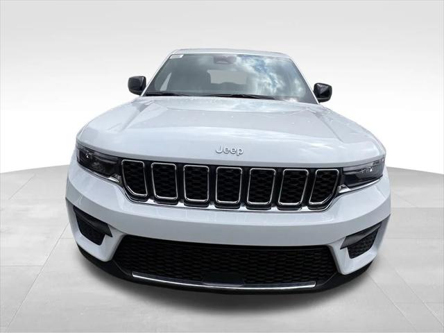 2025 Jeep Grand Cherokee GRAND CHEROKEE LAREDO X 4X4