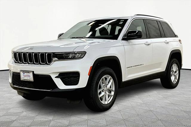 2025 Jeep Grand Cherokee GRAND CHEROKEE LAREDO X 4X4