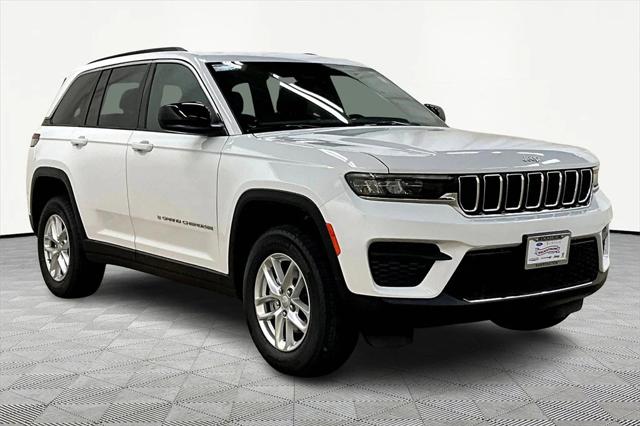 2025 Jeep Grand Cherokee GRAND CHEROKEE LAREDO X 4X4