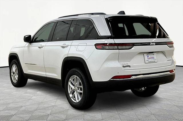 2025 Jeep Grand Cherokee GRAND CHEROKEE LAREDO X 4X4