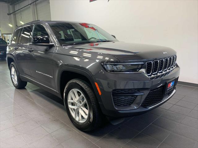 2025 Jeep Grand Cherokee GRAND CHEROKEE LAREDO X 4X4