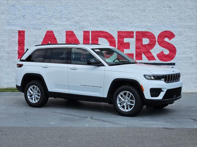 2025 Jeep Grand Cherokee GRAND CHEROKEE LAREDO X 4X4