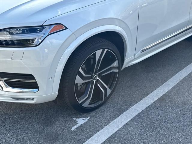 2024 Volvo XC90 B6 Ultimate Bright Theme 7-Seater