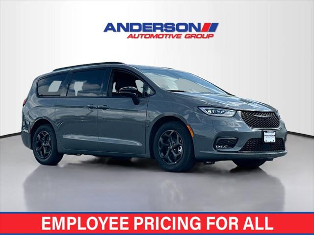 2025 Chrysler Pacifica Hybrid PACIFICA PLUG-IN HYBRID S APPEARANCE